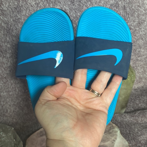 NIKE Slides Size 11 Blue - Picture 2 of 3